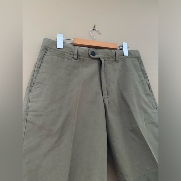 Banana Republic Linen Blend Green Shorts - Picture 8 of 8